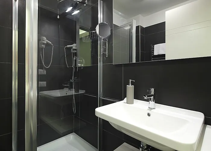 Nearhome Hotel